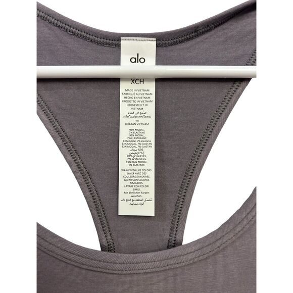 Alo Yoga All Day Tank Size XS Fog Color NWT ( Extra Small) - Picture 8 of 8